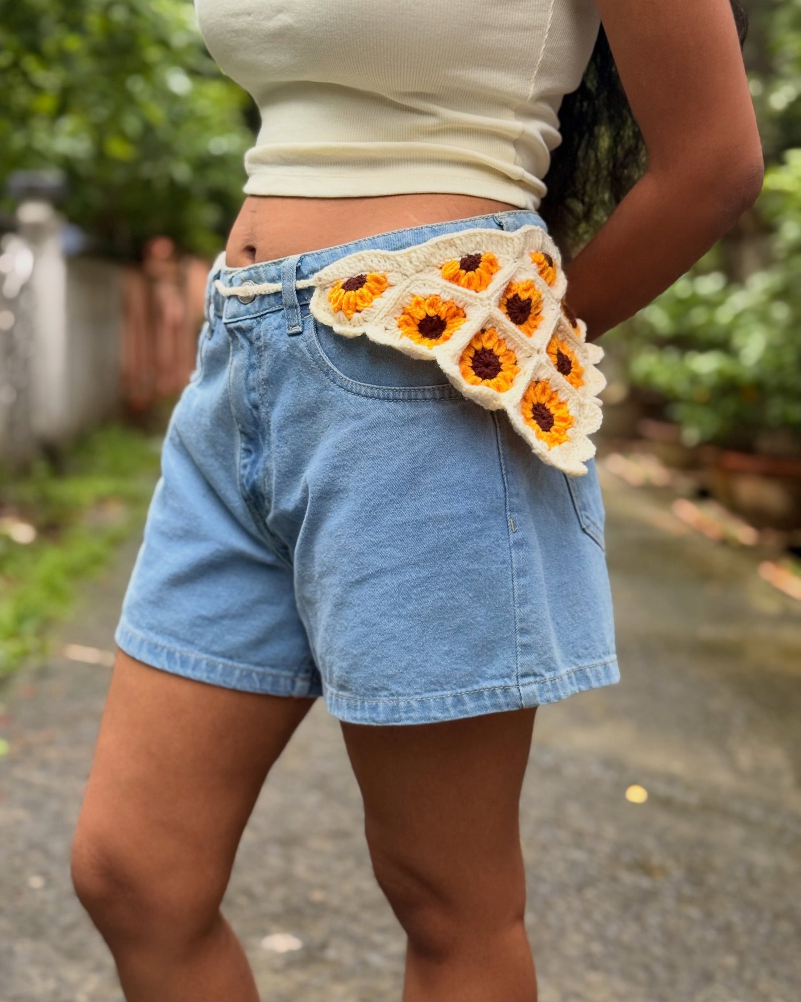 Sunflower crochet bandana